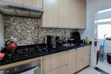 Apartamento à venda com 60m², 2 quartos e 2 vagasCozinha e Área de Serviço