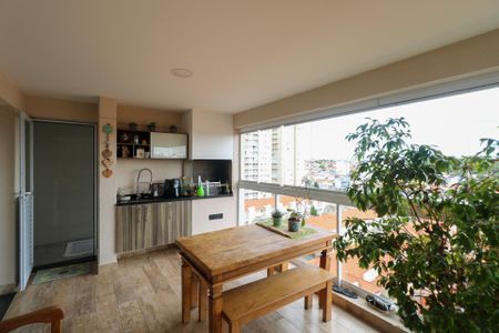 Apartamento à venda com 124m², 3 quartos e 3 vagas Apartamento à venda com 124m², 3 quartos e 3 vagasVaranda Gourmet