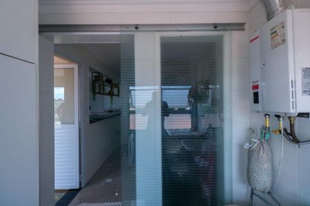 Apartamento à venda com 124m², 3 quartos e 3 vagas Apartamento à venda com 124m², 3 quartos e 3 vagasÁrea de Serviço