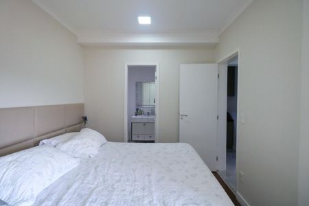 Apartamento à venda com 124m², 3 quartos e 3 vagas Apartamento à venda com 124m², 3 quartos e 3 vagasSuíte 1