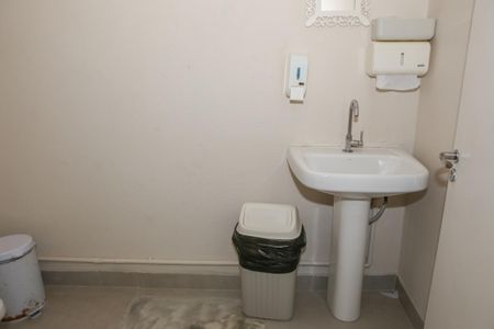 Casa à venda com 402m², 13 quartos e 3 vagasBanheiro da Edicula