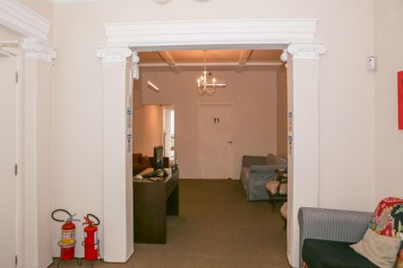 Casa à venda com 402m², 13 quartos e 3 vagasSala