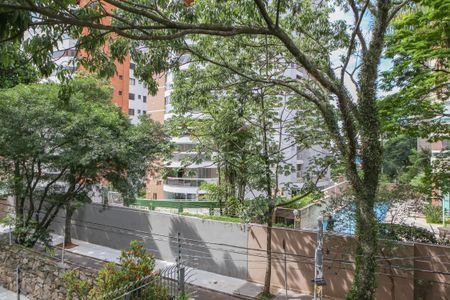 Casa à venda com 402m², 13 quartos e 3 vagasVista do Quarto 1