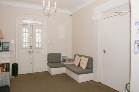 Casa à venda com 402m², 13 quartos e 3 vagasSala