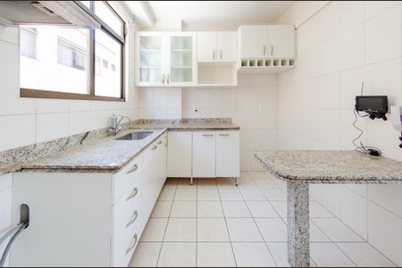 Apartamento para alugar com 92m², 3 quartos e 2 vagasCozinha
