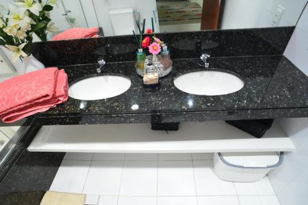 Apartamento para alugar com 60m², 1 quarto e 1 vaga Apartamento para alugar com 60m², 1 quarto e 1 vagaBanheiro