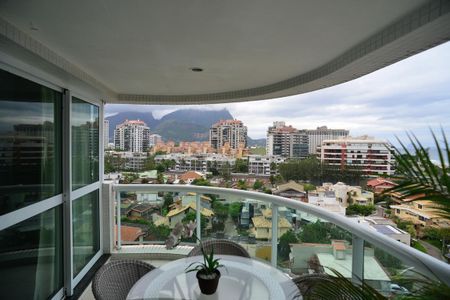 Varanda de apartamento para alugar com 1 quarto, 60m² em Barra da Tijuca, Rio de Janeiro