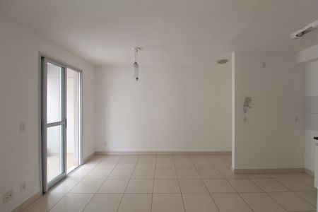 Apartamento à venda com 74m², 2 quartos e 1 vagaSala