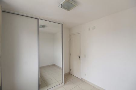 Apartamento à venda com 74m², 2 quartos e 1 vagaQuarto