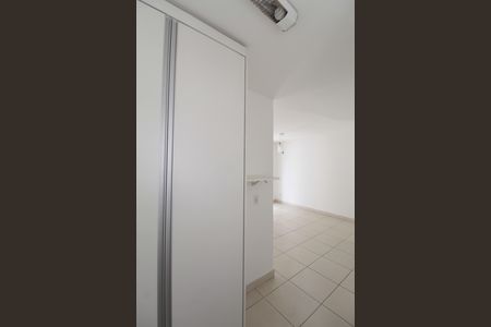 Apartamento à venda com 74m², 2 quartos e 1 vagaCozinha e Área de Serviço