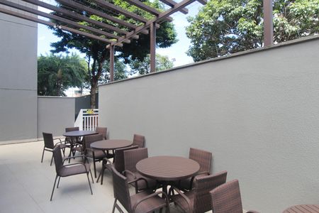 Apartamento à venda com 74m², 2 quartos e 1 vagaÁrea comum