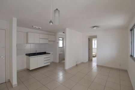 Apartamento à venda com 74m², 2 quartos e 1 vagaSala
