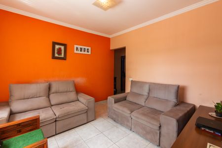 Sala  de casa à venda com 6 quartos, 211m² em Novo Osasco, Osasco