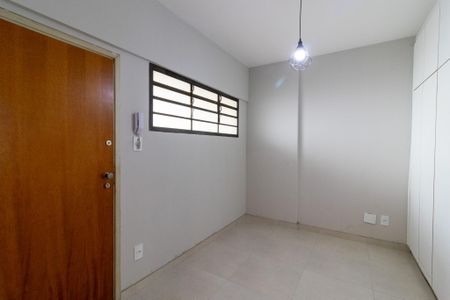 Sala de kitnet/studio à venda com 1 quarto, 32m² em Vila Itapura, Campinas