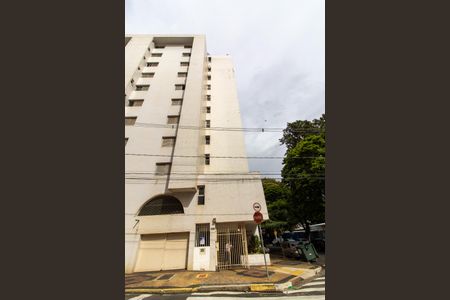 Studio à venda com 32m², 1 quarto e sem vaga Studio à venda com 32m², 1 quarto e sem vagaFachada