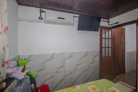 Casa à venda com 467m², 3 quartos e 2 vagas Casa à venda com 467m², 3 quartos e 2 vagasQuarto