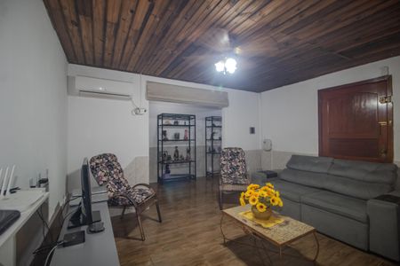 Casa à venda com 467m², 3 quartos e 2 vagas Casa à venda com 467m², 3 quartos e 2 vagasSala