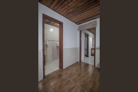 Casa à venda com 467m², 3 quartos e 2 vagas Casa à venda com 467m², 3 quartos e 2 vagasSala