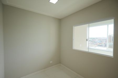 Quarto 2 de apartamento para alugar com 2 quartos, 50m² em Jardim Selma, São Paulo