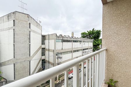Apartamento para alugar com 37m², 2 quartos e sem vagaSacada