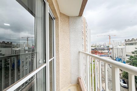 Apartamento para alugar com 37m², 2 quartos e sem vagaSacada