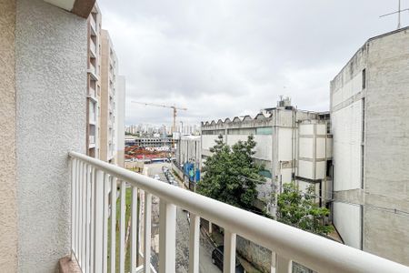 Apartamento para alugar com 37m², 2 quartos e sem vagaSacada