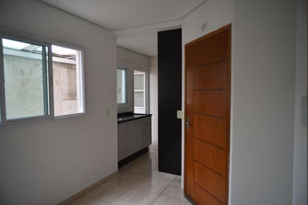 Sala de apartamento para alugar com 2 quartos, 42m² em Jardim Utinga, Santo André