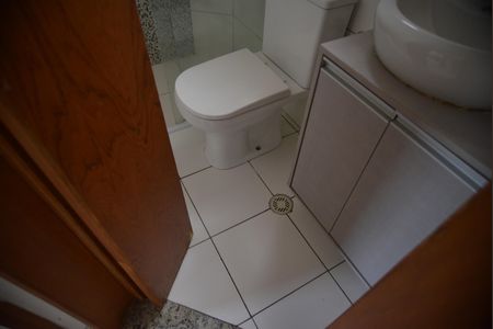 Apartamento para alugar com 42m², 2 quartos e 1 vagaBanheiro Social