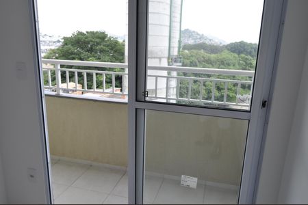 Apartamento para alugar com 2 quartos, 41m² em Del Castilho, Rio de Janeiro