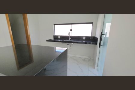Casa à venda com 3 quartos, 181m² em Conjunto Habitacional Vila Maria, Lagoa Santa