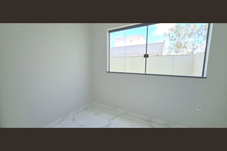 Casa à venda com 3 quartos, 181m² em Conjunto Habitacional Vila Maria, Lagoa Santa