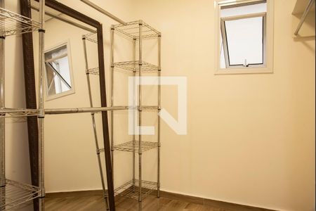 Casa à venda com 360m², 4 quartos e 2 vagas Casa à venda com 360m², 4 quartos e 2 vagasCasa 2