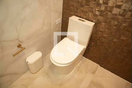 Casa à venda com 360m², 4 quartos e 2 vagas Casa à venda com 360m², 4 quartos e 2 vagasCasa 2