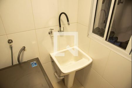 Casa à venda com 360m², 4 quartos e 2 vagas Casa à venda com 360m², 4 quartos e 2 vagasCasa 2