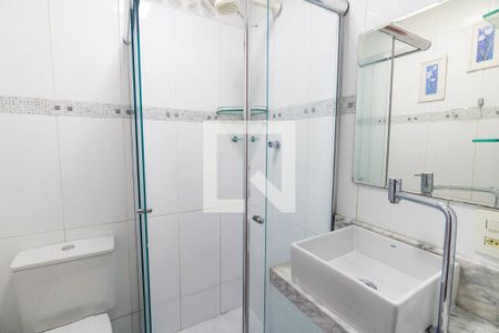 Casa à venda com 360m², 4 quartos e 2 vagas Casa à venda com 360m², 4 quartos e 2 vagasCasa 1