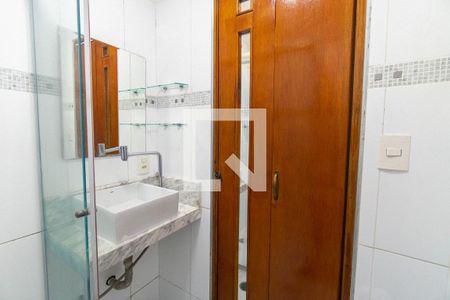 Casa à venda com 360m², 4 quartos e 2 vagas Casa à venda com 360m², 4 quartos e 2 vagasCasa 1