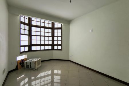 Casa de condomínio à venda com 200m², 3 quartos e 2 vagasQuarto 2