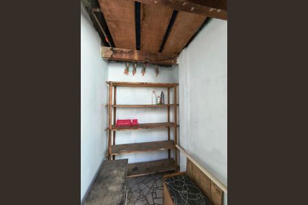 Casa de condomínio à venda com 200m², 3 quartos e 2 vagasTerraço