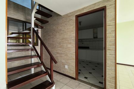 Sala de casa de condomínio à venda com 3 quartos, 200m² em Freguesia (jacarepaguá), Rio de Janeiro