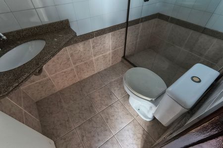 Casa de condomínio à venda com 200m², 3 quartos e 2 vagasBanheiro Social 3