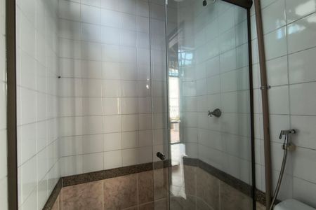 Casa de condomínio à venda com 200m², 3 quartos e 2 vagasBanheiro Social 3