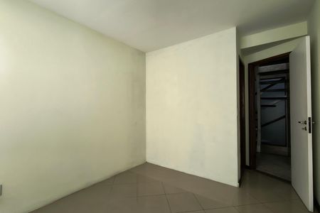 Casa de condomínio à venda com 200m², 3 quartos e 2 vagasQuarto 2 - Suíte