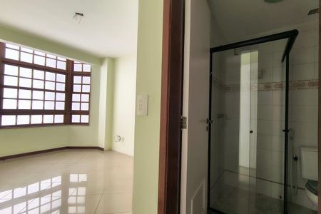 Casa de condomínio à venda com 200m², 3 quartos e 2 vagasQuarto 2 - Suíte