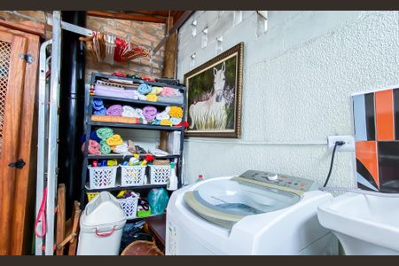 Casa à venda com 115m², 2 quartos e 2 vagasÁrea de Serviço