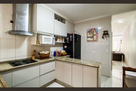 Casa à venda com 115m², 2 quartos e 2 vagasCozinha 