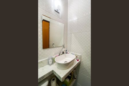 Casa à venda com 115m², 2 quartos e 2 vagasBanheiro da Suíte 1