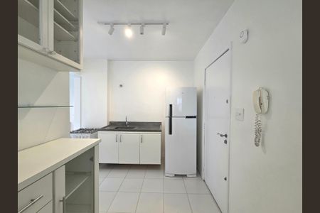 Apartamento para alugar com 80m², 2 quartos e 2 vagas Apartamento para alugar com 80m², 2 quartos e 2 vagasCozinha