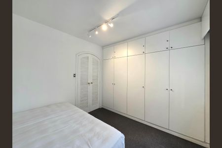 Apartamento para alugar com 80m², 2 quartos e 2 vagas Apartamento para alugar com 80m², 2 quartos e 2 vagasQuarto 2