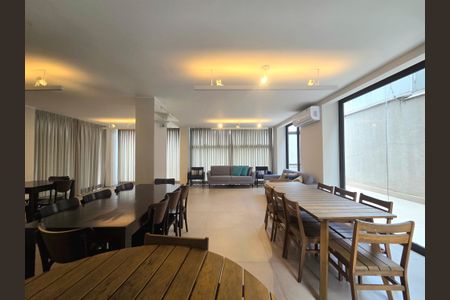 Apartamento para alugar com 80m², 2 quartos e 2 vagas Apartamento para alugar com 80m², 2 quartos e 2 vagasÁrea comum - Salão de festas