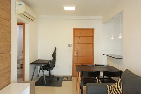 Sala de apartamento para alugar com 1 quarto, 58m² em Embaré, Santos